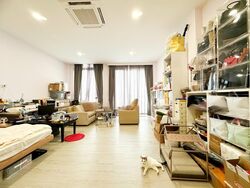 Hougang Avenue 2 (D19), Terrace #454416911